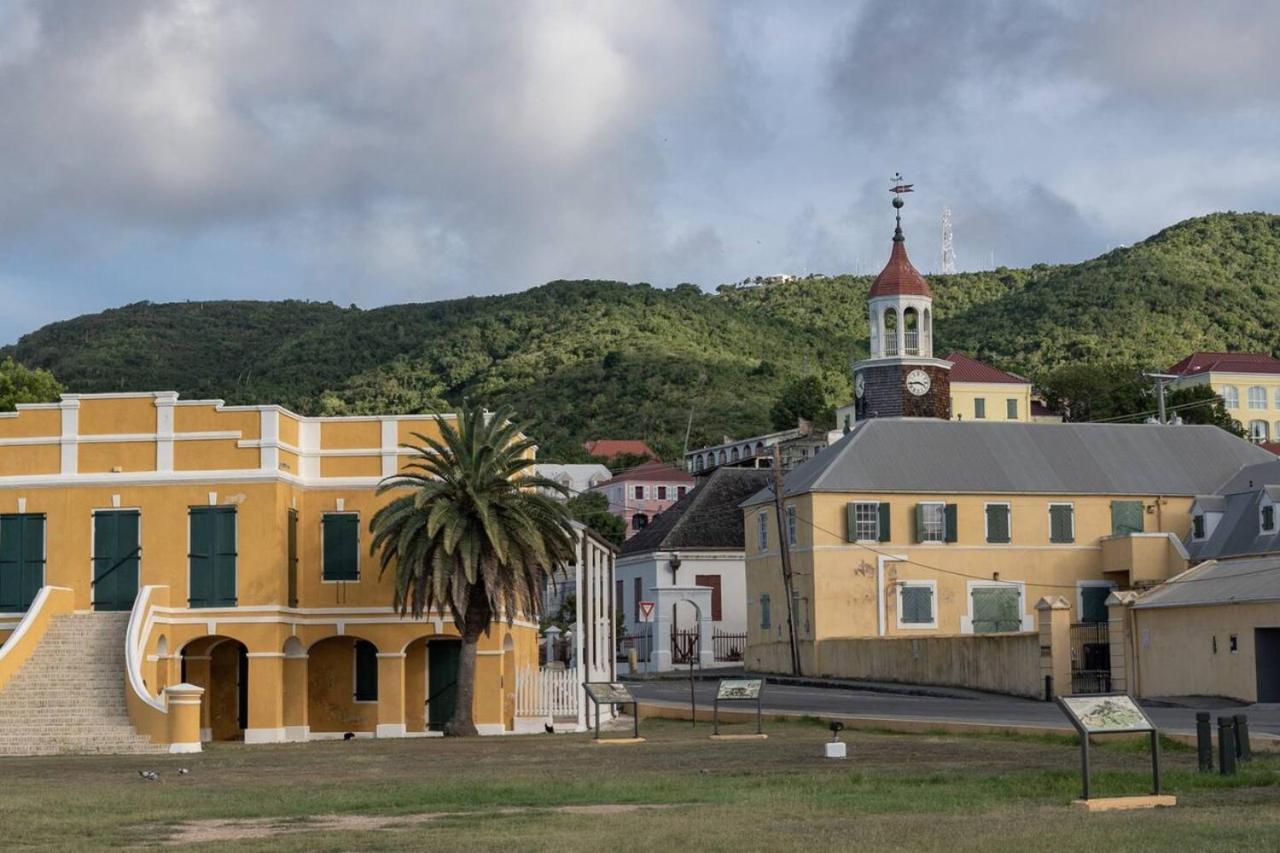 The Roosters Perch - A Quaint Island Homestead Christiansted Exterior photo